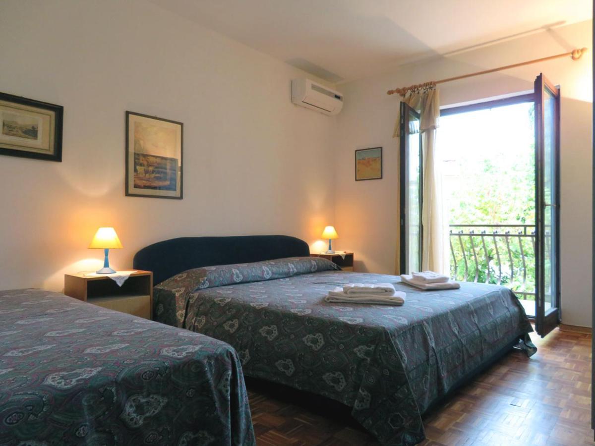 King Tomislav Apartments Crikvenica Bagian luar foto