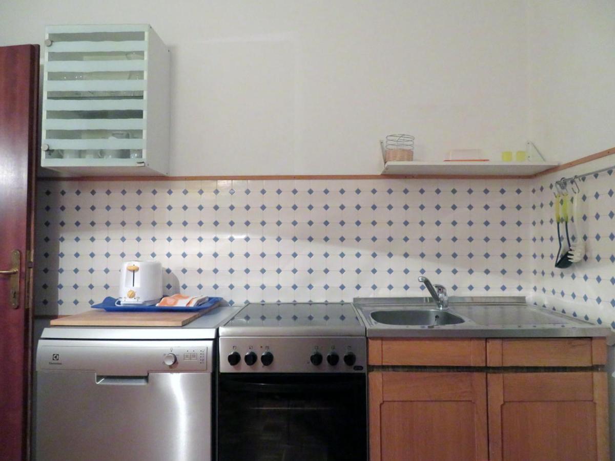 King Tomislav Apartments Crikvenica Bagian luar foto