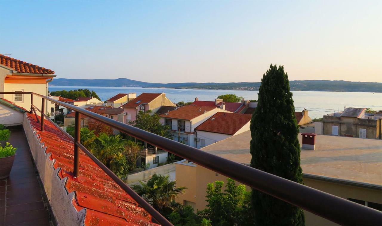 King Tomislav Apartments Crikvenica Bagian luar foto