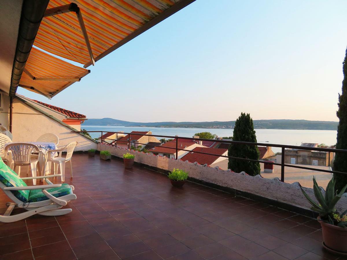 King Tomislav Apartments Crikvenica Bagian luar foto