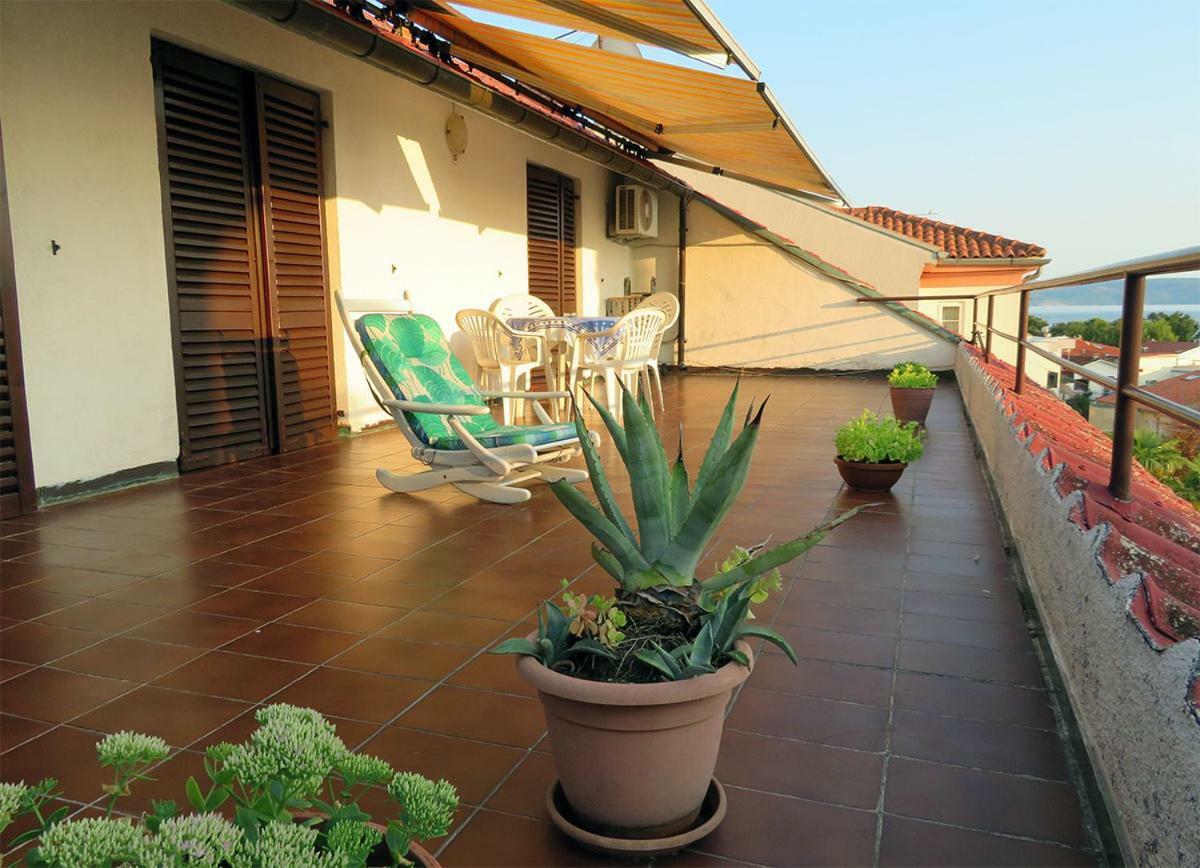King Tomislav Apartments Crikvenica Bagian luar foto