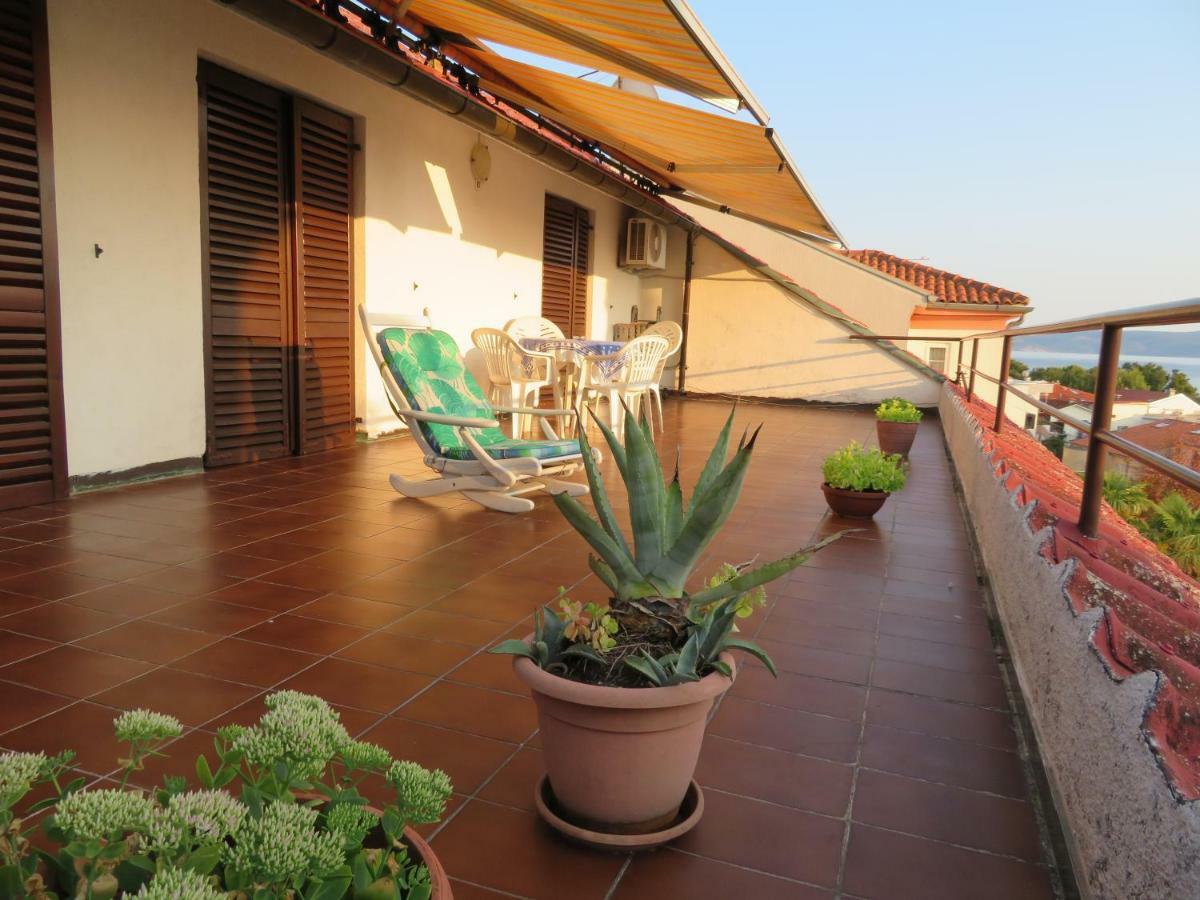King Tomislav Apartments Crikvenica Bagian luar foto