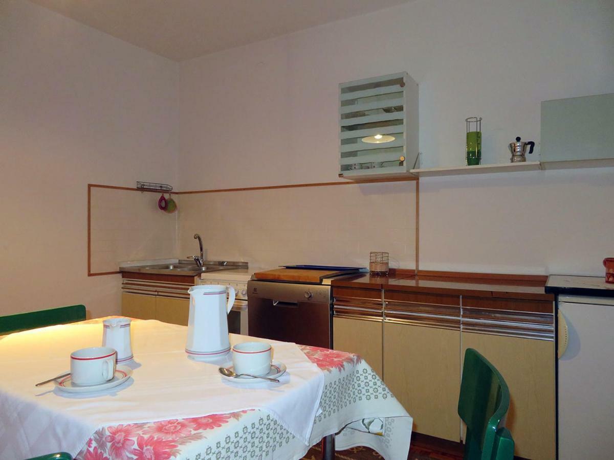 King Tomislav Apartments Crikvenica Bagian luar foto