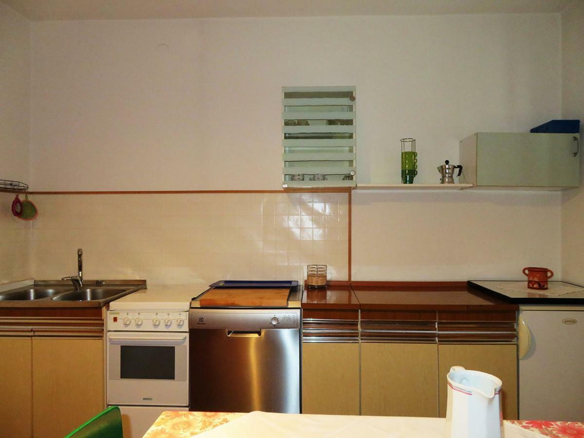 King Tomislav Apartments Crikvenica Bagian luar foto