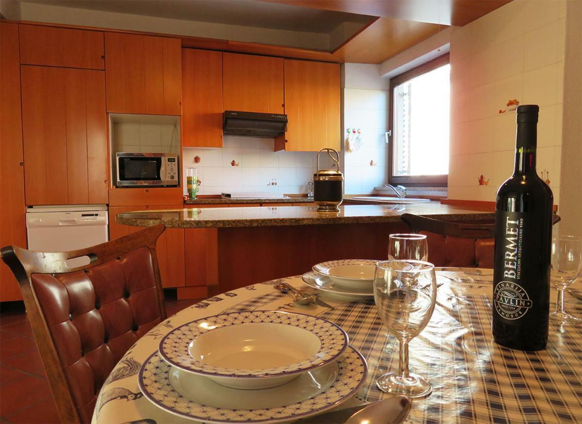 King Tomislav Apartments Crikvenica Bagian luar foto